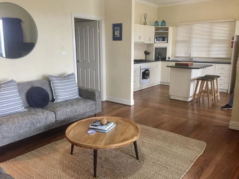 The Beach House & Villas - Accommodation Fremantle 3