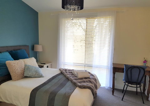 Birch Lane - Accommodation Fremantle 40