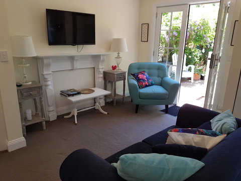 Birch Lane - Accommodation Fremantle 31