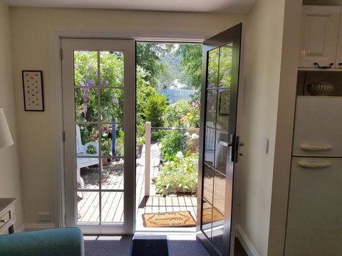 Birch Lane - Accommodation Fremantle 2