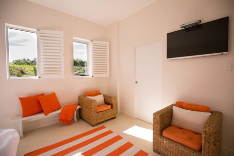 Saltwater - Absolute Oceanfront, Hot Tubs, Sauna, Fire Pits - Accommodation Fremantle 39