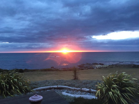 Saltwater - Absolute Oceanfront, Hot Tubs, Sauna, Fire Pits - Accommodation Fremantle 4