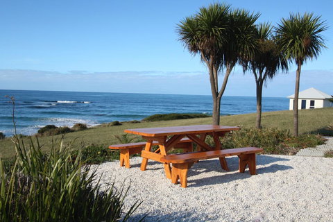 Saltwater - Absolute Oceanfront, Hot Tubs, Sauna, Fire Pits - Accommodation Fremantle 38