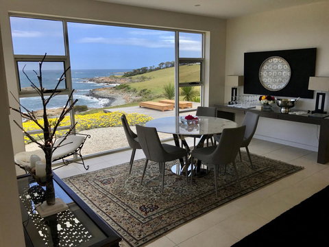 Saltwater - Absolute Oceanfront, Hot Tubs, Sauna, Fire Pits - Accommodation Fremantle 5