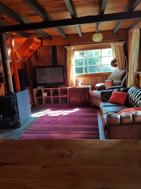 Whispering Hills Retreat - Accommodation Fremantle 10