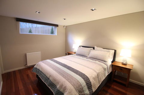 Sunny 3 Bedroom Apartment In Sandy Bay - Accommodation Fremantle 14