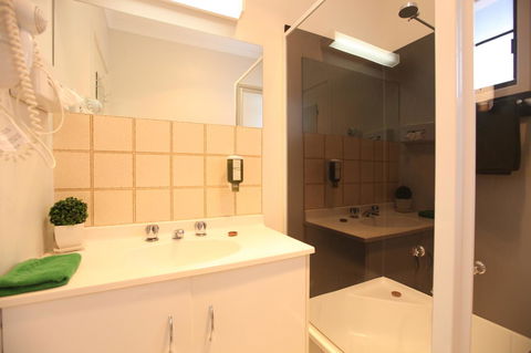 The Fox And Hounds Historic Hotel - Accommodation Fremantle 31