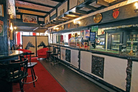 The Fox And Hounds Historic Hotel - Accommodation Fremantle 33