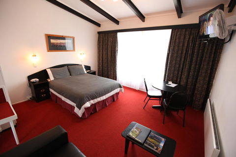 The Fox And Hounds Historic Hotel - Accommodation Fremantle 16