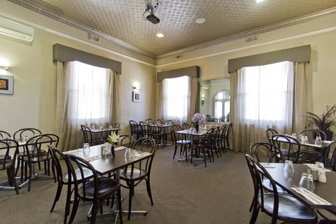 Deloraine Hotel - Accommodation Fremantle 30