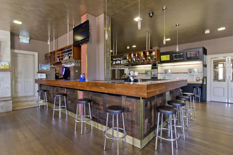 Deloraine Hotel - Accommodation Fremantle 15