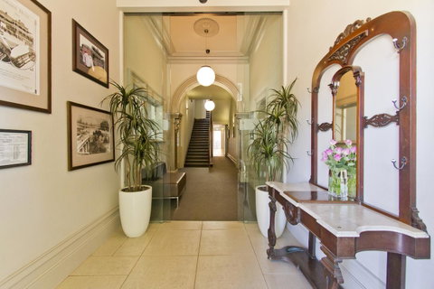 Deloraine Hotel - Accommodation Fremantle 3