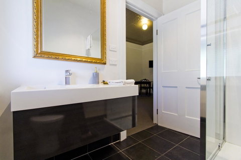 Deloraine Hotel - Accommodation Fremantle 0