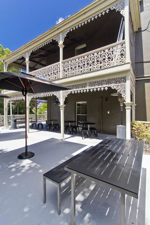 Deloraine Hotel - Accommodation Fremantle 27