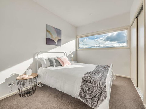 Marina View Apartment - Accommodation Fremantle 3