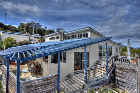The Strand ~ On The Edge Of The Beach - Accommodation Fremantle 8