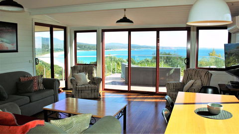 DOLPHIN LOOKOUT COTTAGE - Amazing Views Of The Bay Of Fires - Accommodation Fremantle 1