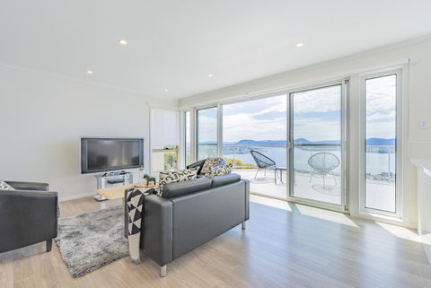 Nature & Relax House, Panoramic Sea View, Free Parking 37 - Accommodation Fremantle 27