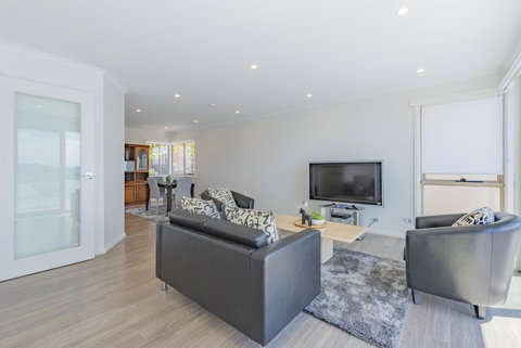Nature & Relax House, Panoramic Sea View, Free Parking 37 - Accommodation Fremantle 25