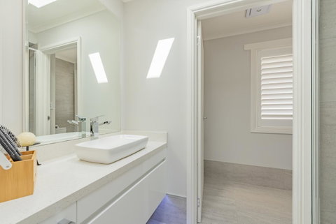 Nature & Relax House, Panoramic Sea View, Free Parking 37 - Accommodation Fremantle 17