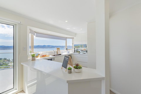 Nature & Relax House, Panoramic Sea View, Free Parking 37 - Accommodation Fremantle 26