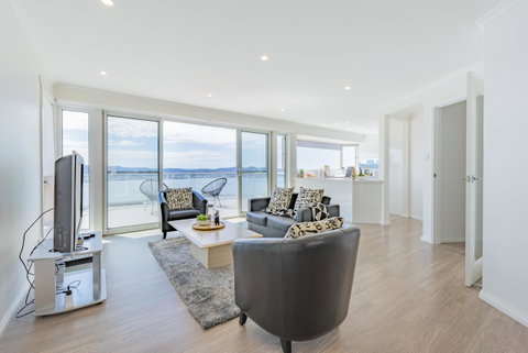 Nature & Relax House, Panoramic Sea View, Free Parking 37 - Accommodation Fremantle 24