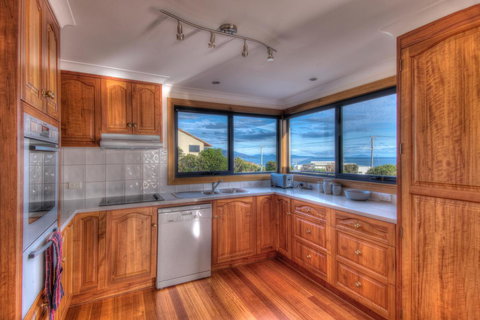 Blue Waves - Accommodation Fremantle 4