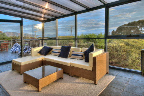 Blue Waves - Accommodation Fremantle 1