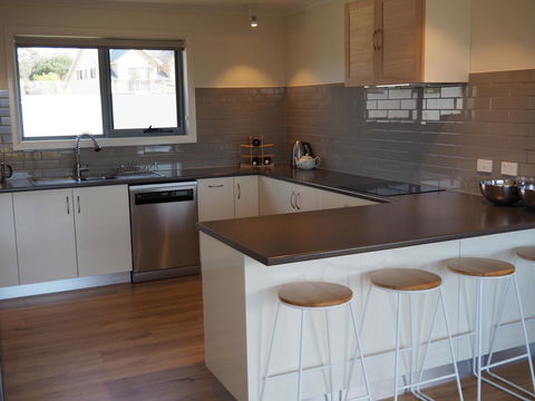 GRANITE BEACH HOUSE @ Bay Of Fires - Accommodation Fremantle 5