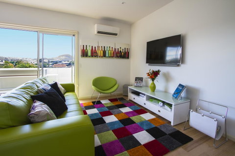 Bellerive Marina View Apartments No 28 - Accommodation Fremantle 0