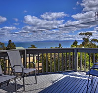 The Lookout  Large family house with views - Accommodation Fremantle