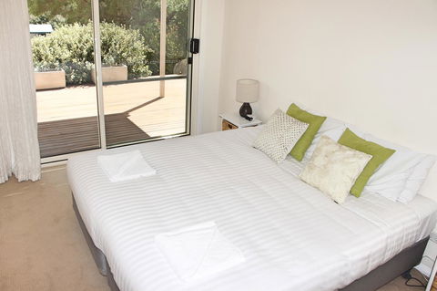 Seaview Apartment - Accommodation Fremantle 5
