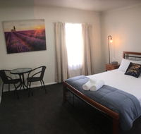 3ree- Spacious  Charming Apartment - Accommodation Fremantle