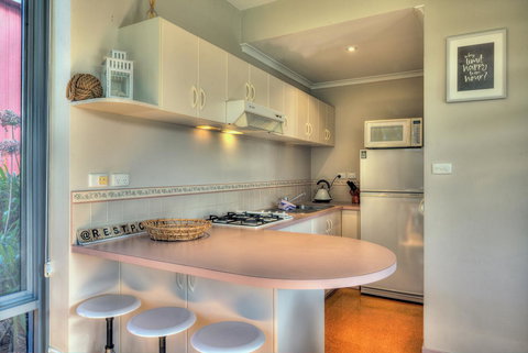 Rest Point - Accommodation Fremantle 7