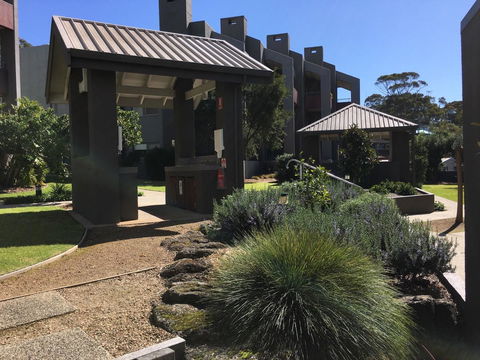 Cumberland Lorne Resort - Accommodation Fremantle 1