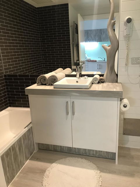 Lorne World - Accommodation Fremantle 9