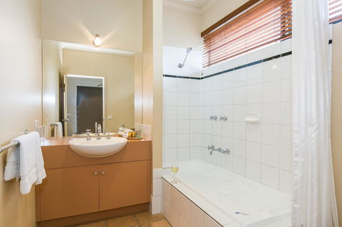 Lorne Surf Apartments - Accommodation Fremantle 25