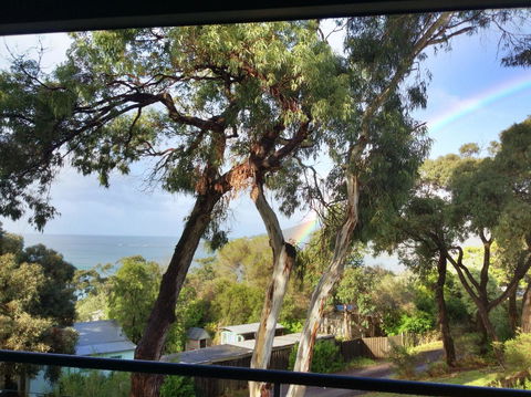 Lorne Surf Apartments - Accommodation Fremantle 4