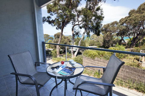 Lorne Surf Apartments - Accommodation Fremantle 2