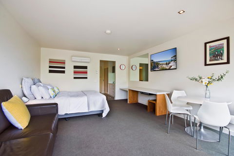 Lorne Bay View Motel - Accommodation Fremantle 24