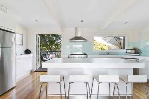 Front Beach House - Accommodation Fremantle 2