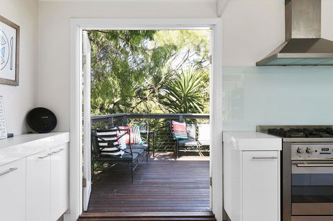 Front Beach House - Accommodation Fremantle 11