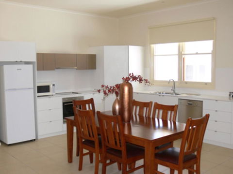The Victoria Apartments - Accommodation Fremantle 21