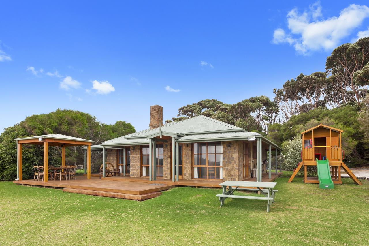 Marengo VIC Accommodation Fremantle