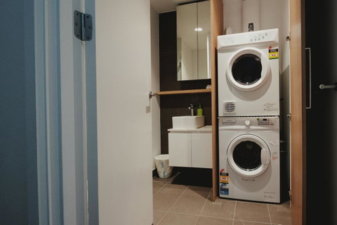 Mono Apartments On La Trobe Street - Accommodation Fremantle 5