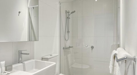 Experience Platinum Hotel Apartments - Accommodation Fremantle 24