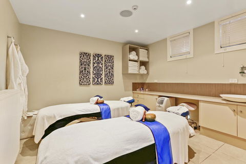 Deep Blue Hotel & Hot Springs - Accommodation Fremantle 19