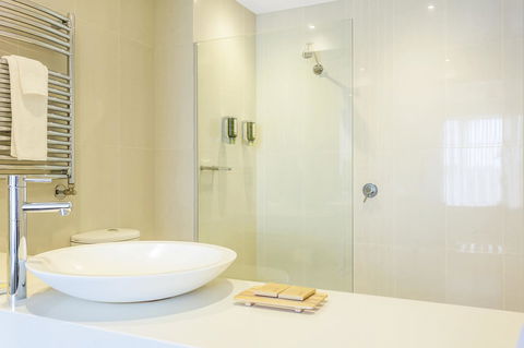 Deep Blue Hotel & Hot Springs - Accommodation Fremantle 10
