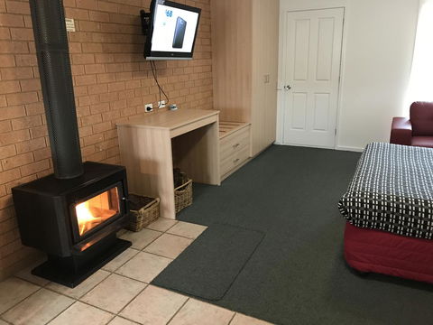 Beachcomber Motel & Apartments - Accommodation Fremantle 4