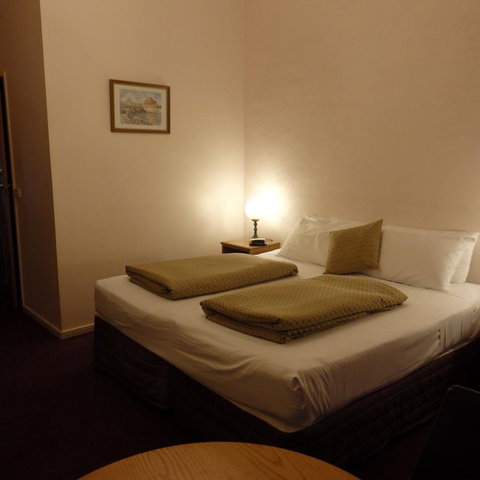 Bright Chalet - Accommodation Fremantle 11
